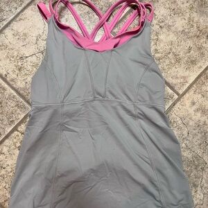 Lululemon 10 women’s Gray & Pink Strappy Active Tank